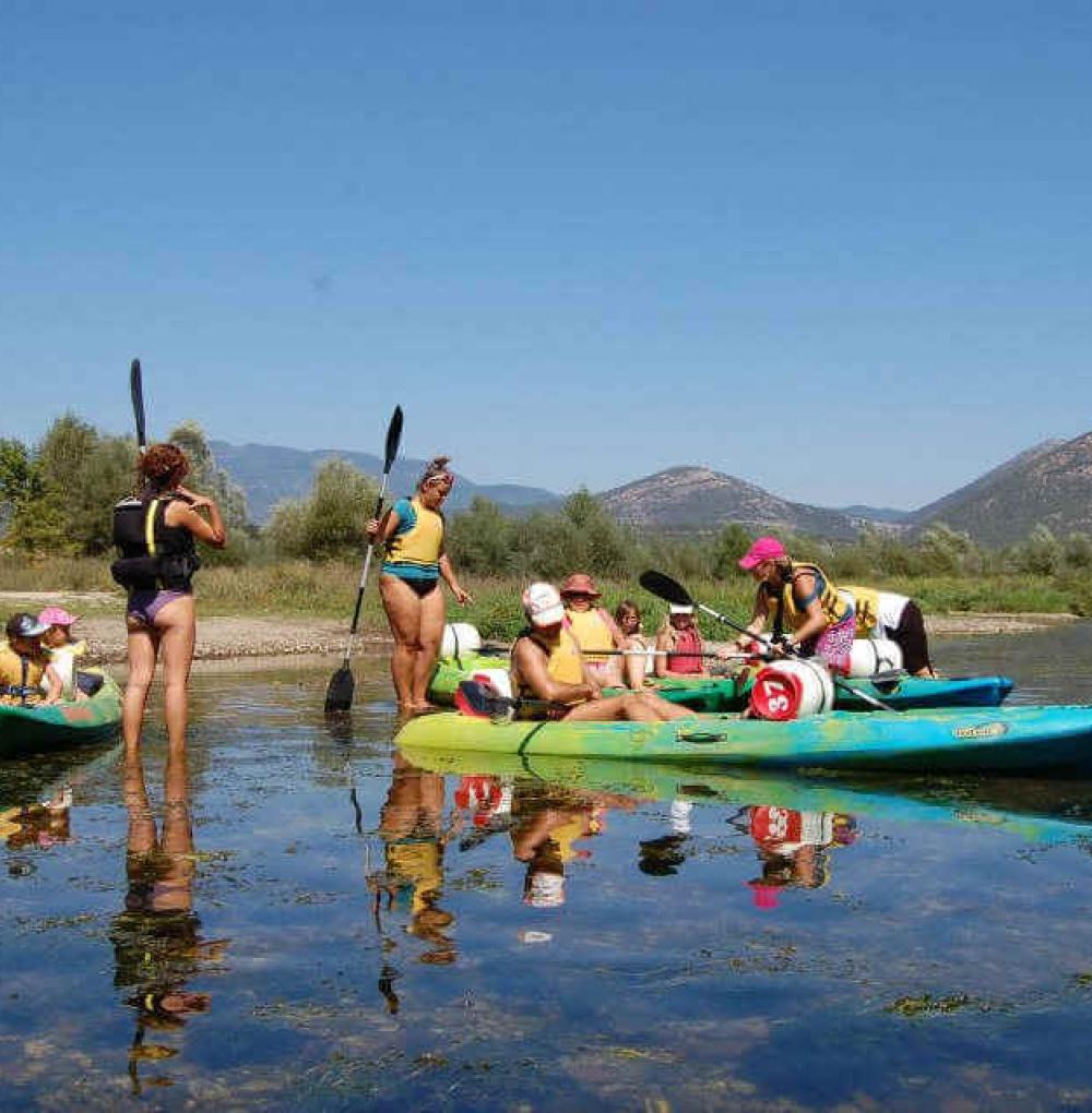 Fascination Nestos with Canoe